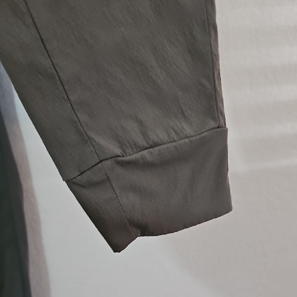 Athleta Trekki North Jogger Pants, Olive Green, Womens 2 - Picture 4 of 8